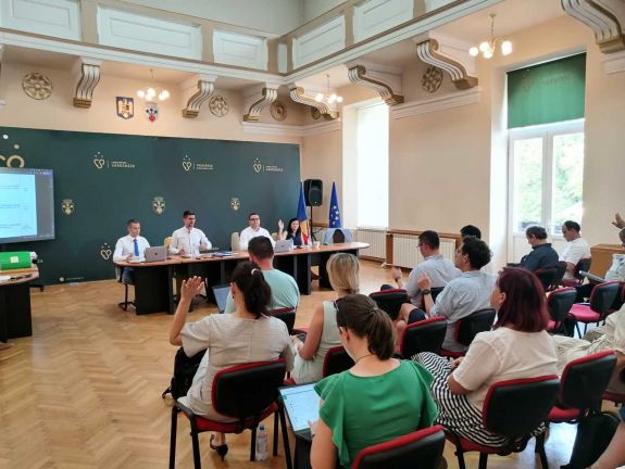 Történelmi döntés Csíkszeredában: de minimis támogatást hagyott jóvá az önkormányzat